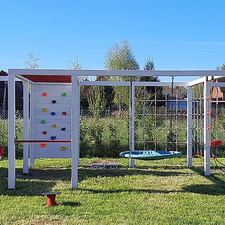Osada Szwedzka Domek Plus Rusinowo  Kültér fotó